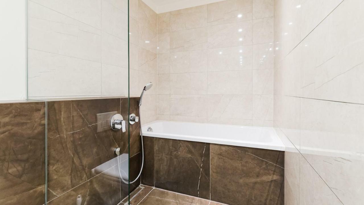 Great Apartament In A Heart Of Tallinn Buitenkant foto